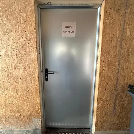 Apartment De Camargaux 70m2 Secteur Tres Calme