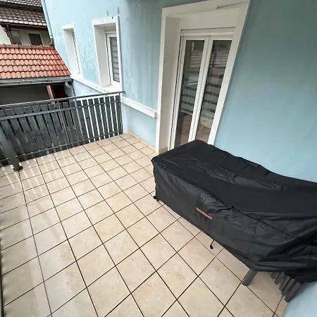 De Camargaux 70m2 Secteur Tres Calme 拉布雷斯